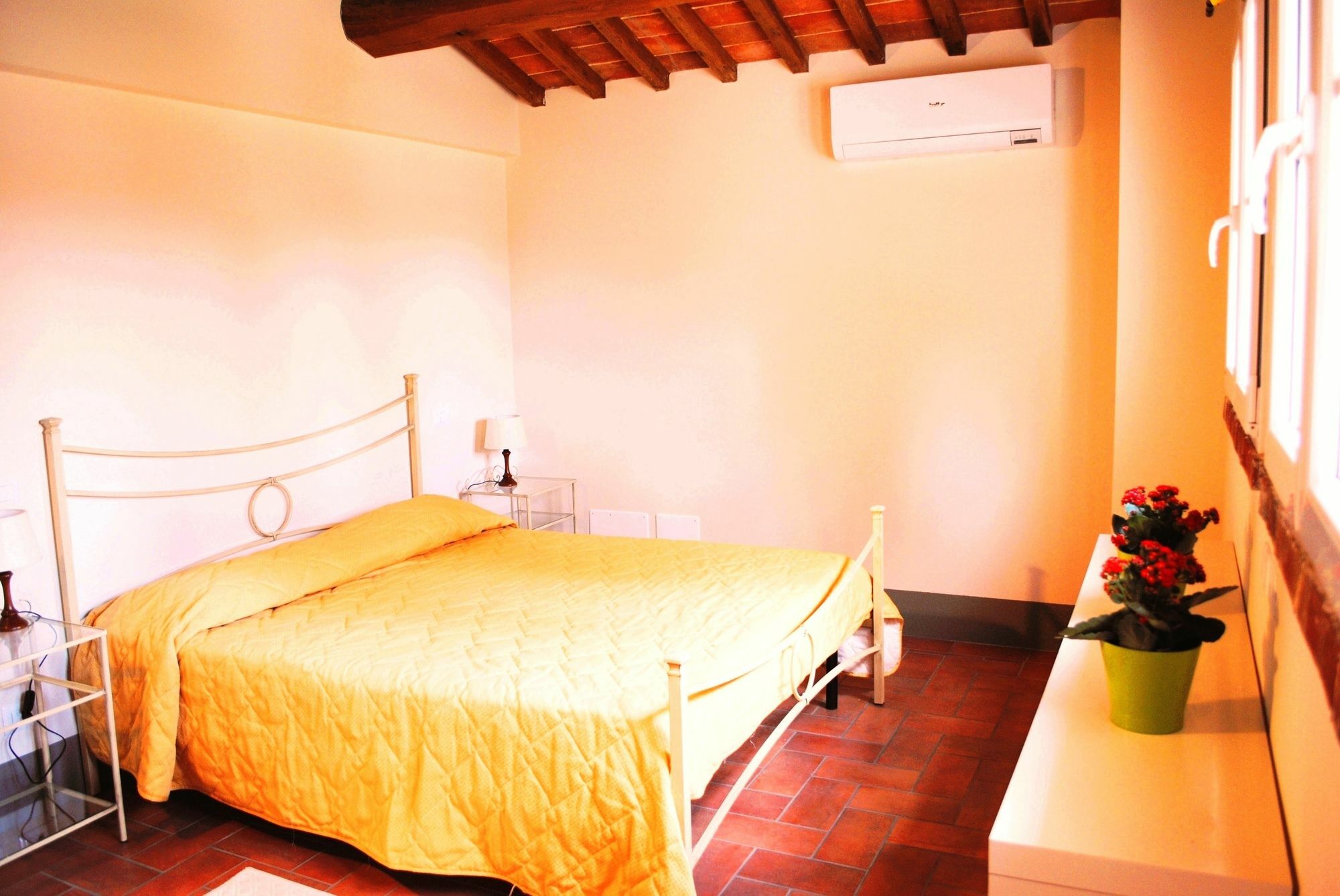 Borgo Le Colline Luxury Agriturismo In Tuscany Гамбасси-Терме Экстерьер фото